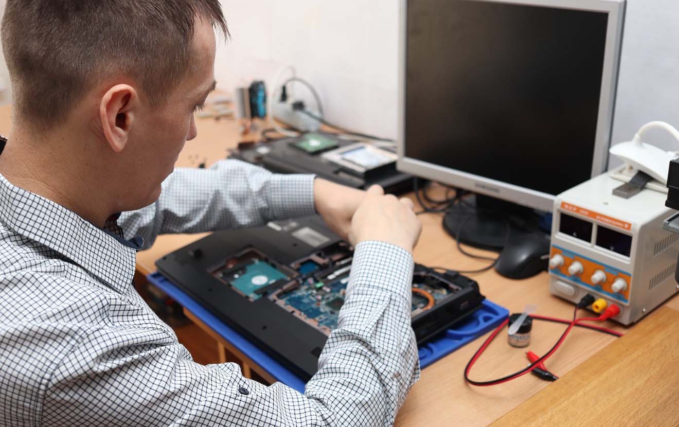 Мастер по ремонту компьютеров в Могилёве
